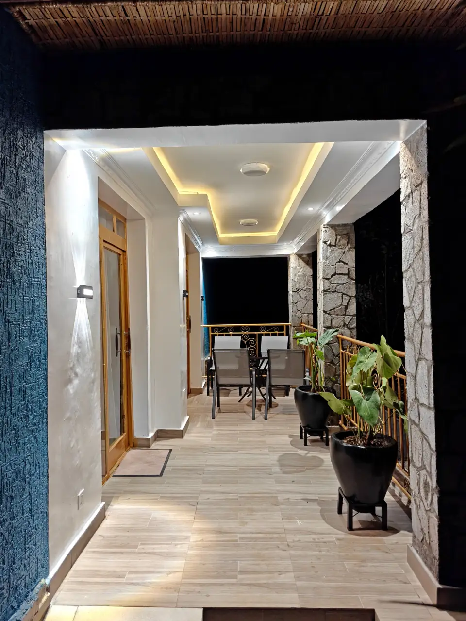 Lobby and lounge 3
