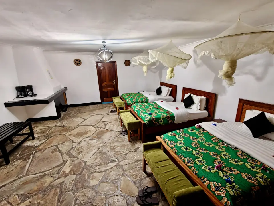 Triple room 2